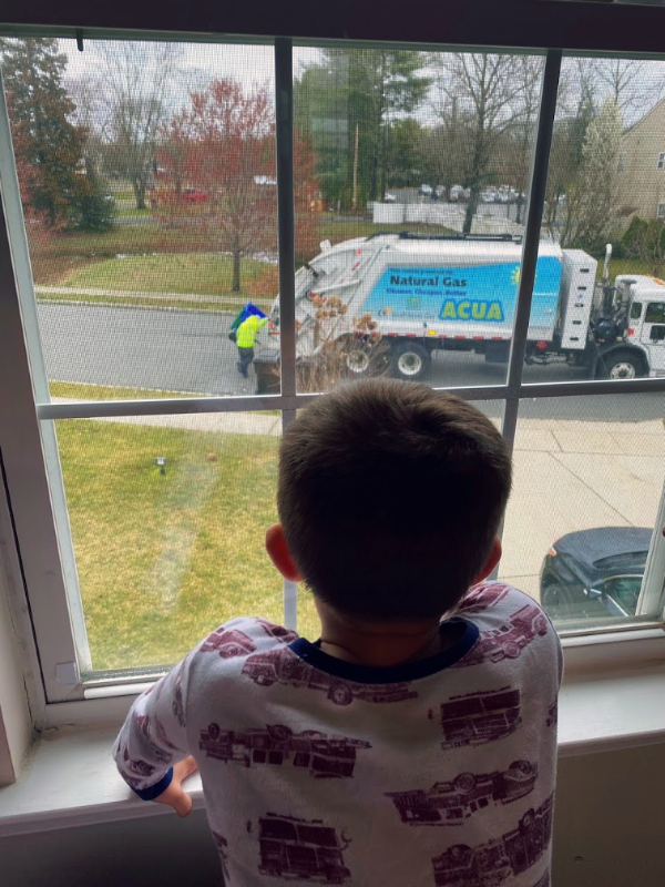 ACUA_Green's tweet photo. Solid waste collection is an essential service to our community, and our team is continuing to collect trash and recycling during this time. If you spot our crew around your neighborhood, give a wave or say hello (from a safe distance 🙂). We could all use more smiles these days! https://t.co/eHhq3XbibV