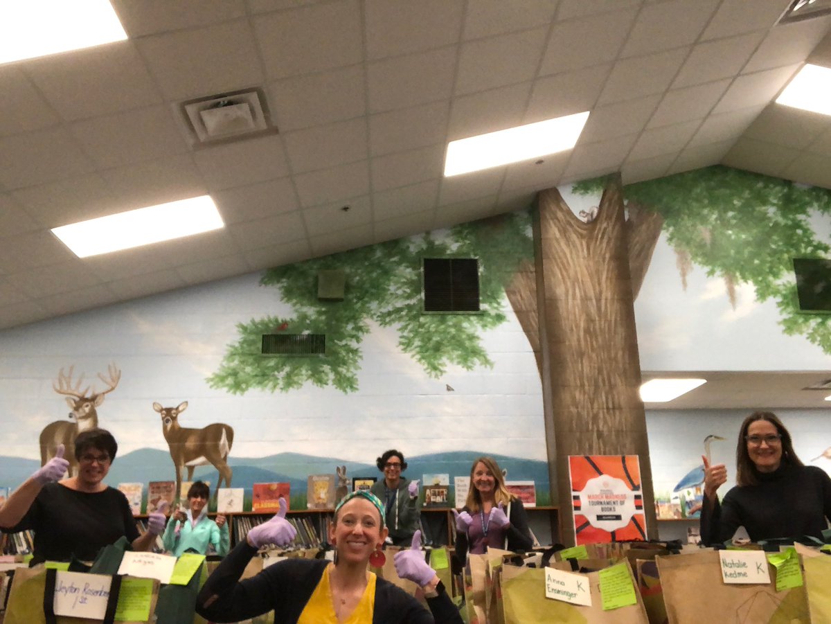 GoShapiro's tweet photo. Over 2,000 books bagged and ready to be delivered to some lucky @TheBarnwellBeat readers! Many thanks to Mrs. Michaelis, @sredlum2014, Mrs. Stouffle, @quinnpili &amp; @j_rechtman for joining me in this HUGE effort to get books to our students! #BarnwellSTRONG #FCSrising #fcsmeti https://t.co/odGdmZGQ28