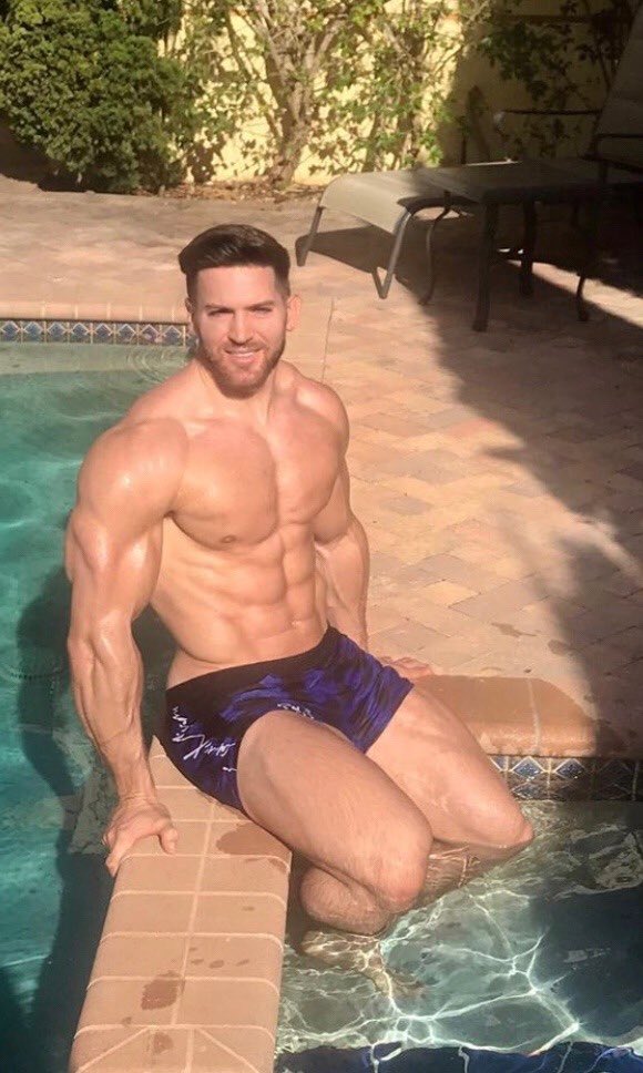 Adam Charlton bodybuilder