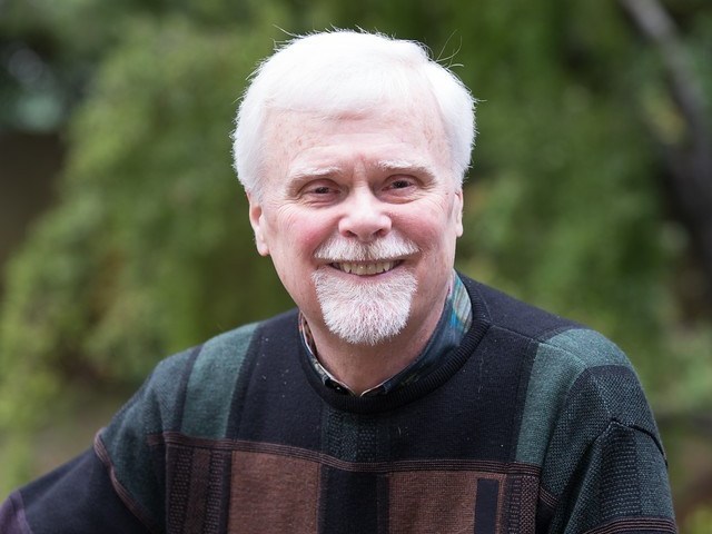 Дэвид бёрнс 12. Дэвид бернс актер. Бернс терапия настроения. Джейсон спецца хоккеист. Эрик карлссон нхл.