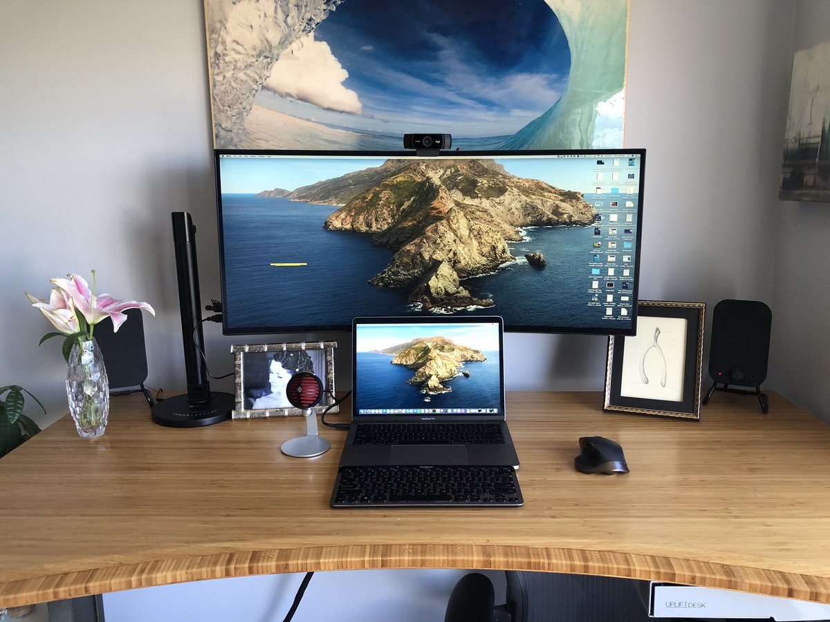 hapapower's tweet image. When you work from home, I recommend you spend some time to optimize your work environment for productivity. Here’s my workspace. What’s your look like? Let me know if I can help. Huge fan of @wirecutter for recommendations. #remotework #remotejob #remoteworkspace