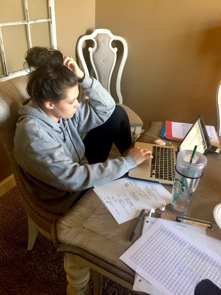 Mrs_Cranor's tweet photo. This Topper Teacher Candidate and future educator hasn’t stopped. Seven hours in this chair just today; communicating with students and parents, creating lessons and grading work turned in during NTI days! @WKUCEBS @WKUSTE https://t.co/f6lO6gyRhH