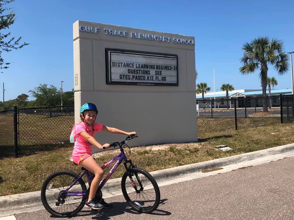 DawnScilex's tweet photo. GTES scholars were comfy and creative today!   Here’s a few photos of what they were up to! @GTESSeaStars @DeniseB68808087 @JennFernandez16 @alexandralmoss @pascoschools @PascoSel https://t.co/EvXER539pd