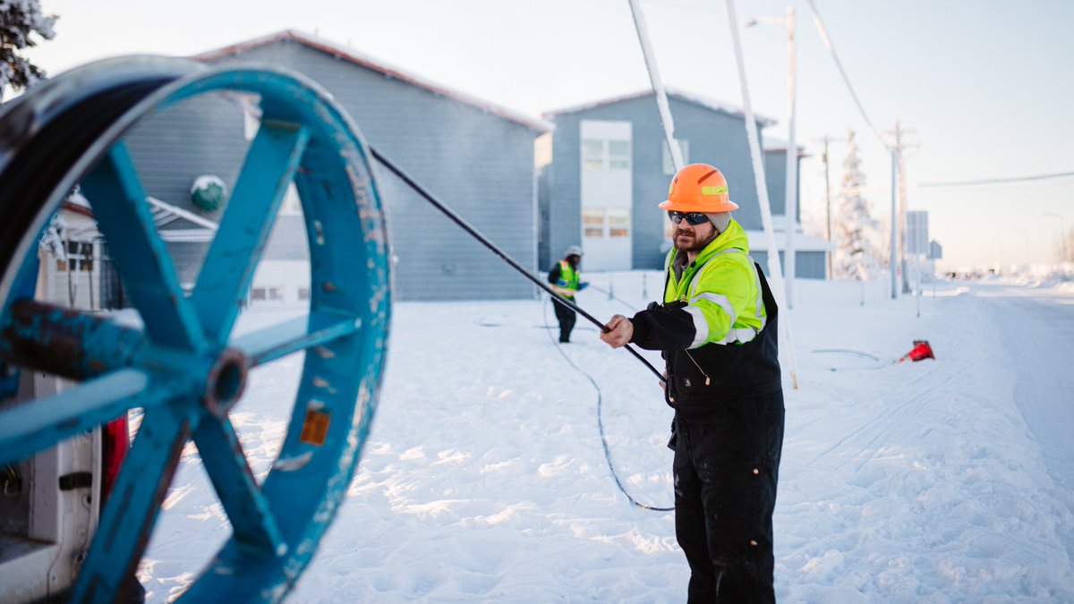 loridavey tweet media