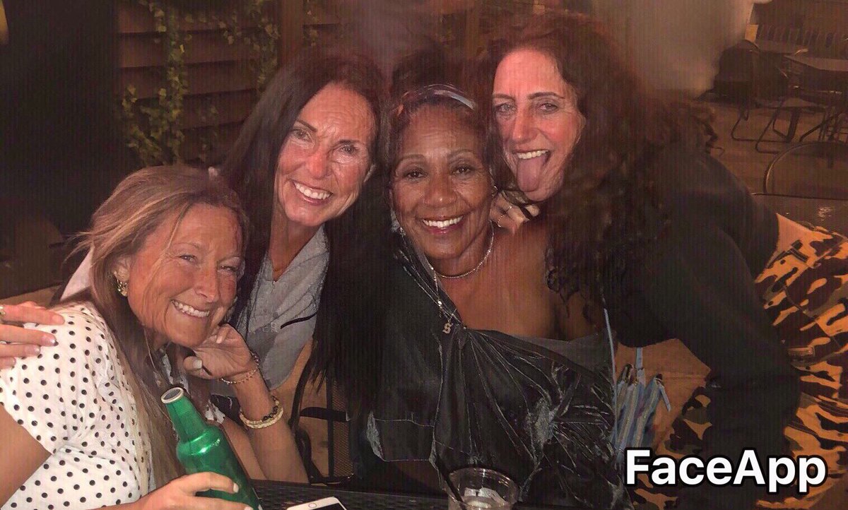 im_k8andiknowit's tweet photo. #BarstoolBestBar #BarstoolHarpos
Best Bar 35 years later!! https://t.co/LrlCqhA8af