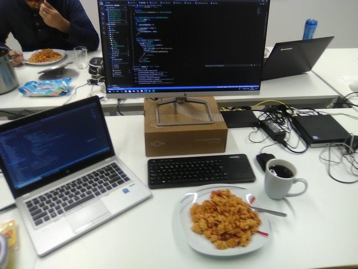 LuisGrt's tweet photo. This is my quarantine #FoodAndCode https://t.co/fBMSU4mgr1