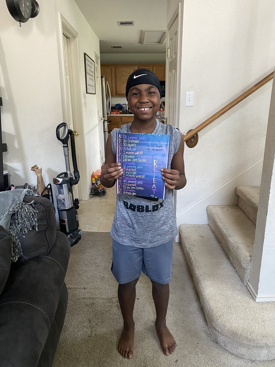 kristieyvette's tweet photo. @L2TuckerLISD @LeanderTigers Just did it with my 10 year old nephew!! He thought it was fun and truly enjoyed it!! Thanks!! #checkoutthatsmile https://t.co/cfGCaCCNGp