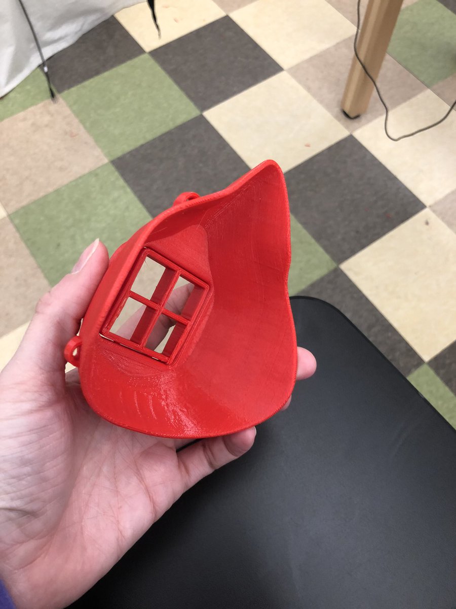AnnaSeiders1's tweet photo. Attempting to 3D print masks for the hospitals, we’ve got 3 and hopefully more. DM me for STLs and make some more! @TahilianiPriya @PerryNBCBoston @Mass_STEMHub #EHSSTEM #everetthigh #3Dprinting @makerbot #staypositive #WeCanDoThis https://t.co/YKM9bYGMd6