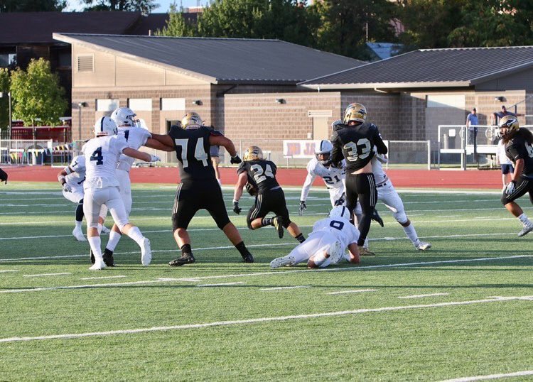 If you are a football person please join the challenge of posting a football photo. Just one picture, no description. Please copy the text in your status, post a picture, and look at some great pictures.