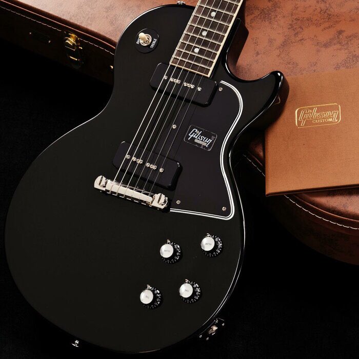 goingtofuckedup's tweet photo. 一目惚れ。
35万。
#Gibson #GibsonCustomShop
#GibsonLesPaulSpecial #SingleCutway #LampBlack
#JapanLimitedModel #PilotRun https://t.co/bAtwyw5qXl
