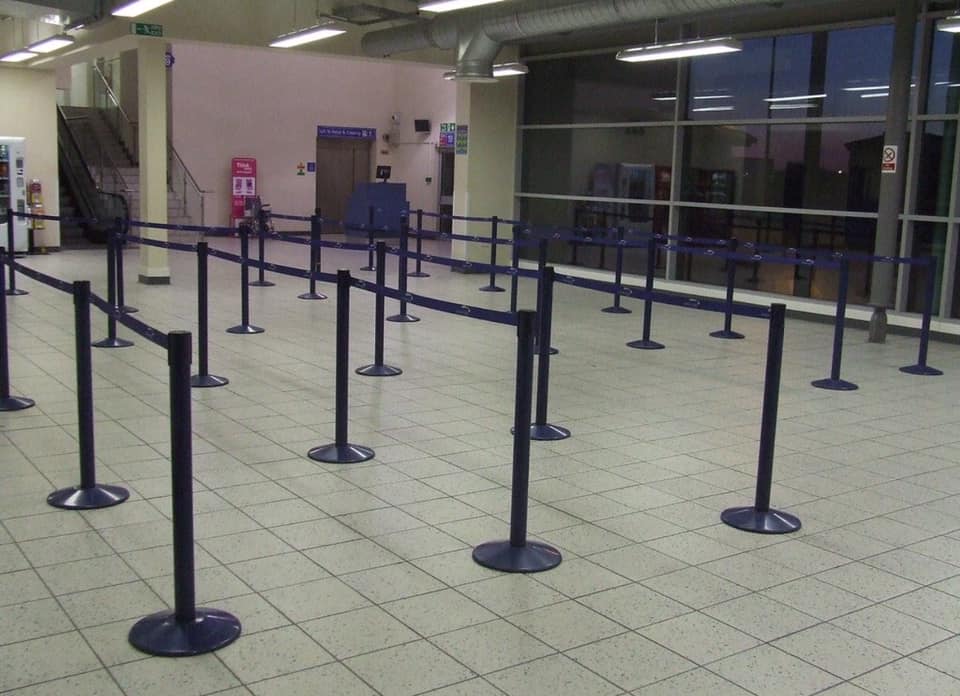 Live shot of Canadians waiting to sneak into the U.S. #nocanadian