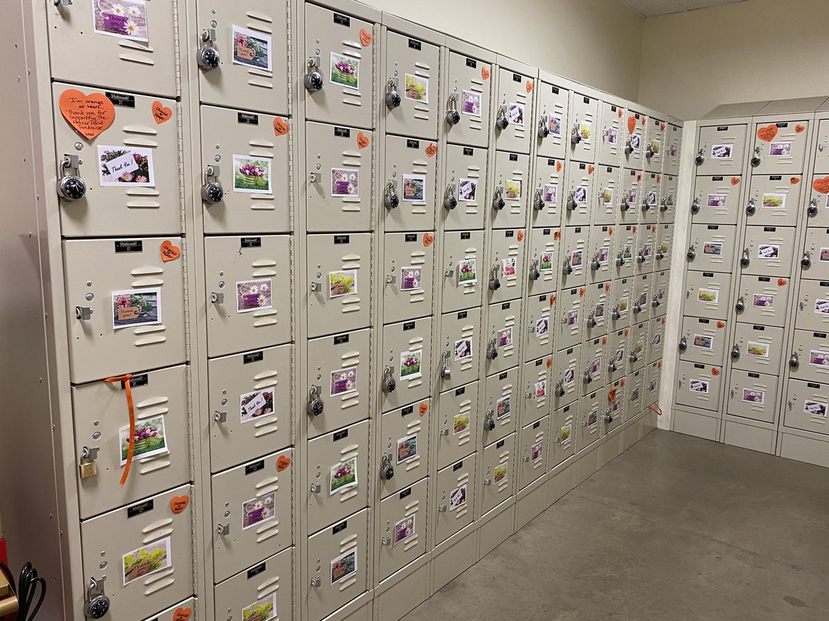 KrystyneSantos's tweet photo. Just a small gesture for our amazing 0965 associates! Sincere and heartfelt Thank You’s to each and everyone of this team! Thank you @HomeDepot for all you are doing for our associates 🧡@LuisOrt35965715 @jburbano17 @caubel21 @HDCarlosC @snezana_stajic https://t.co/p83qcitXp5