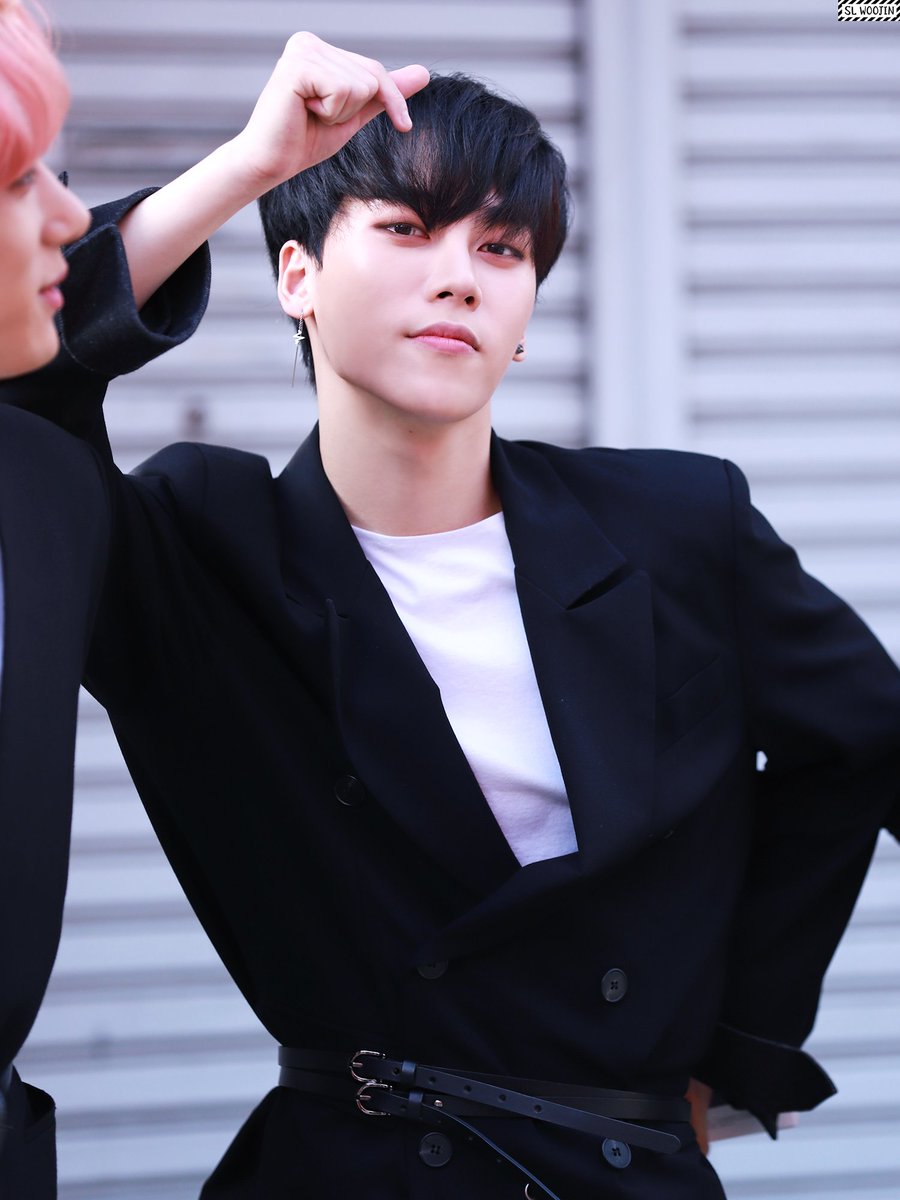 IN2IT_6's tweet photo. 200326 🎉 Congrats on your debut 🎉

We'll support you! :Our unique main vocal #이우진 #우진 #Woojin #MYst #마이스트
#데뷔 #Eden #몰라서그래 #소년24 #BOYS24 https://t.co/nUUr1QsQaI
