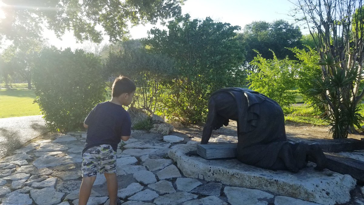 Nick_HNM's tweet photo. He said...'Jesus, you ok.. ?...love you Jesus....Dad, help Jesus...'
Oh the innocence...Grow Anelo Grow!
A Wednesday stroll with one of my favorite blessings...We prayed for you today my friends...Smile...God is good! #HugTHEMmore
#toughlittleboys🎵 #pray https://t.co/SkBB27k0b0