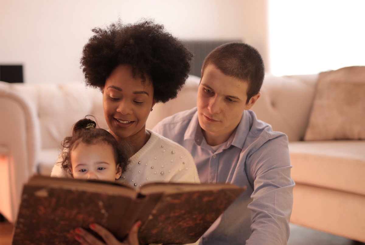 FHWP's tweet photo. Writing Out of the Day, March 26. 2020
Who told the stories in your family? Why them?
#WritingOutOfTheDay
Photo by Andrea Piacquadio https://t.co/zLyEZVLVGs
