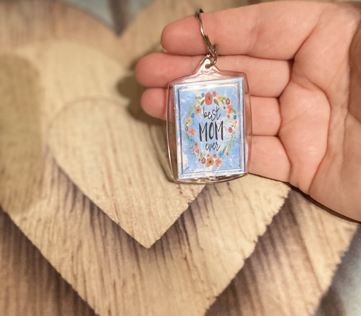 shopbluerose's tweet photo. Adding some new items https://t.co/HcA98h4NIU https://t.co/gfmG4y0uEp