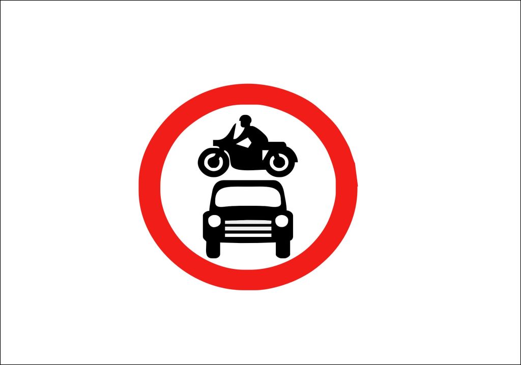 east_devon's tweet photo. Quick Driving Theory Quiz https://t.co/HoI60ciet0 https://t.co/MLMZP58lRj