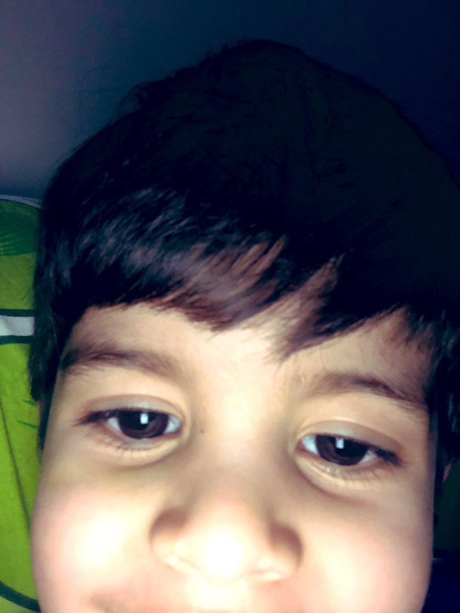Kbraeymenefe's tweet photo. Selfie 🤳 böyle çekilir ❤️ https://t.co/90RJjb2IIF