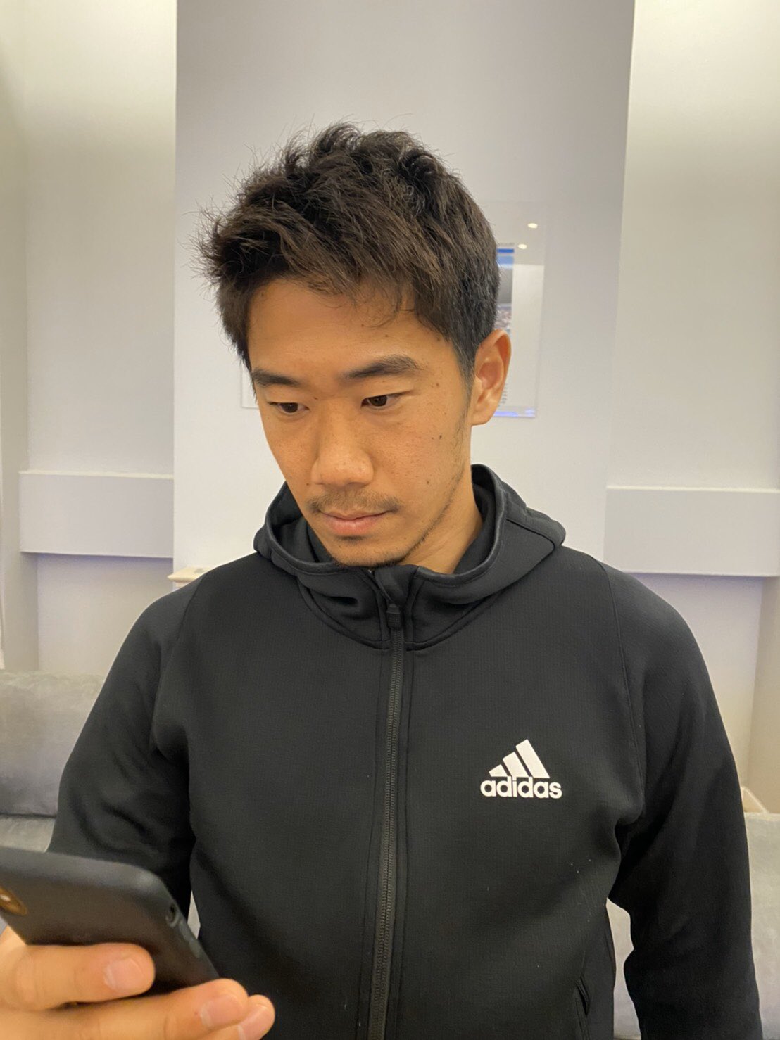 Shinji Kagawa 香川真司 サッカーアプリ ウイニングイレブン カードコレクション で僕とのコラボキャンペーンをやっています 今プレイすると僕の限定カードがもらえるので ぜひプレイしてみて下さい Download Now T Co