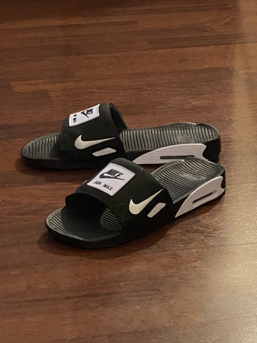 ezragallo's tweet photo. Not wearing real shoes at home so these are what I’ve had on for @nike #AirMaxDay #slidelyfe https://t.co/SdM2Pja23X