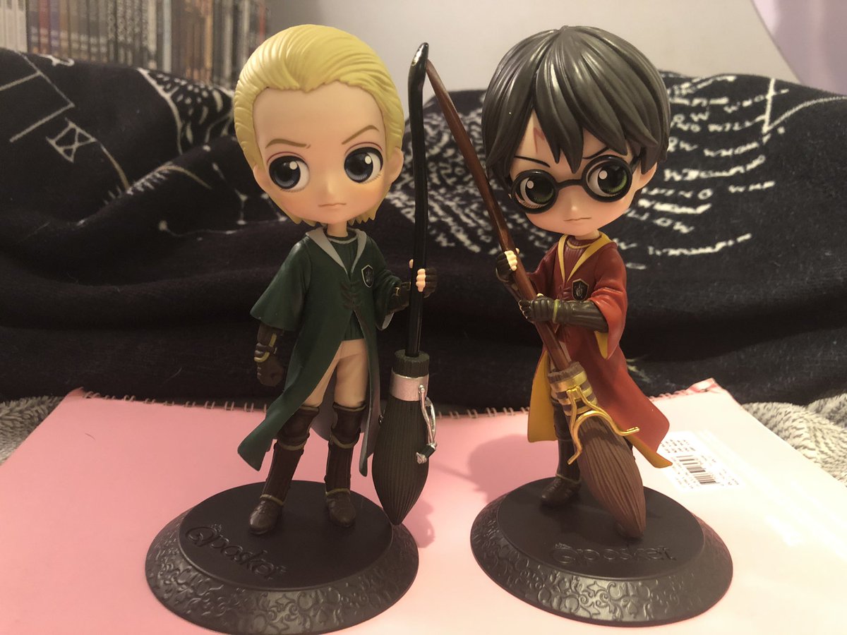 Nikkit1323's tweet photo. I adore my new precious #HarryPotter #drarry #figurines https://t.co/5iN157pfEf