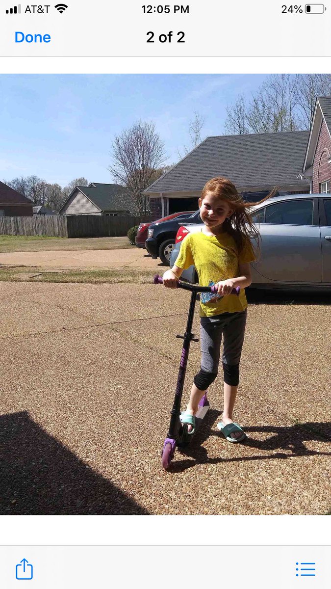 bradybrainiacs's tweet photo. The only assignment my students had today was to enjoy the sunshine! I followed my own directions too!!! @bradybrainiacs @OESrockSTARS @suptking https://t.co/nEh3qqb46J