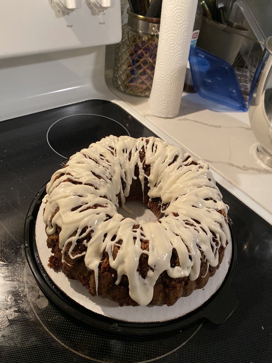 prettybougie_'s tweet photo. @ThatChubbyHubby More brownies, vegan treats, cupcakes and bundt cakes ❤️💚 https://t.co/ciWENcrWuT
