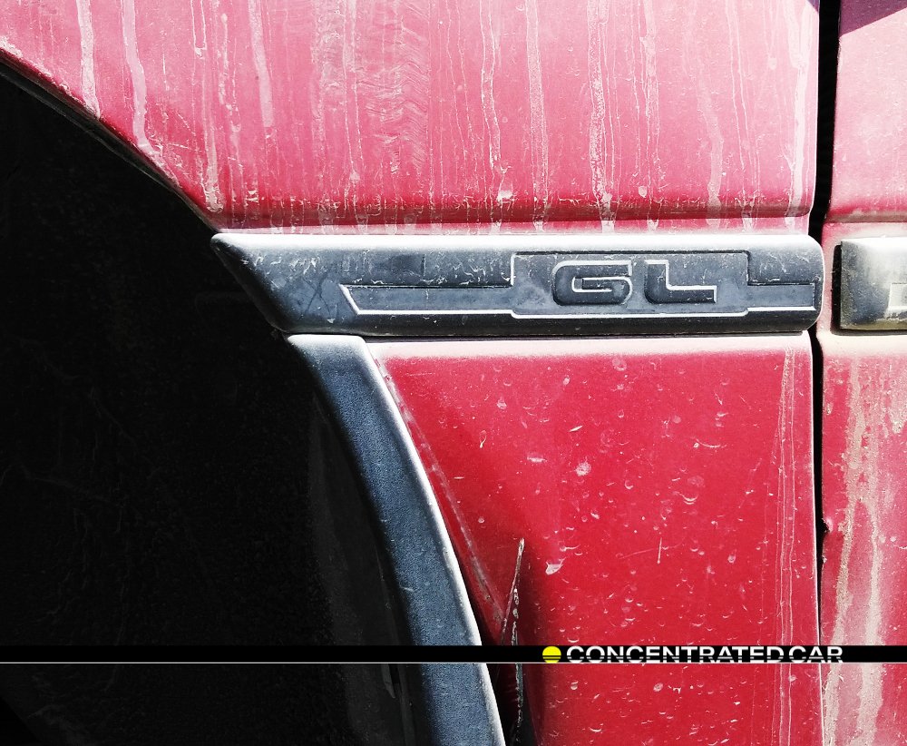 concentratedcar's tweet photo. @ford #probe gl 1/3: "gl" was the probe's cheapest trim. https://t.co/uh7whKTPum