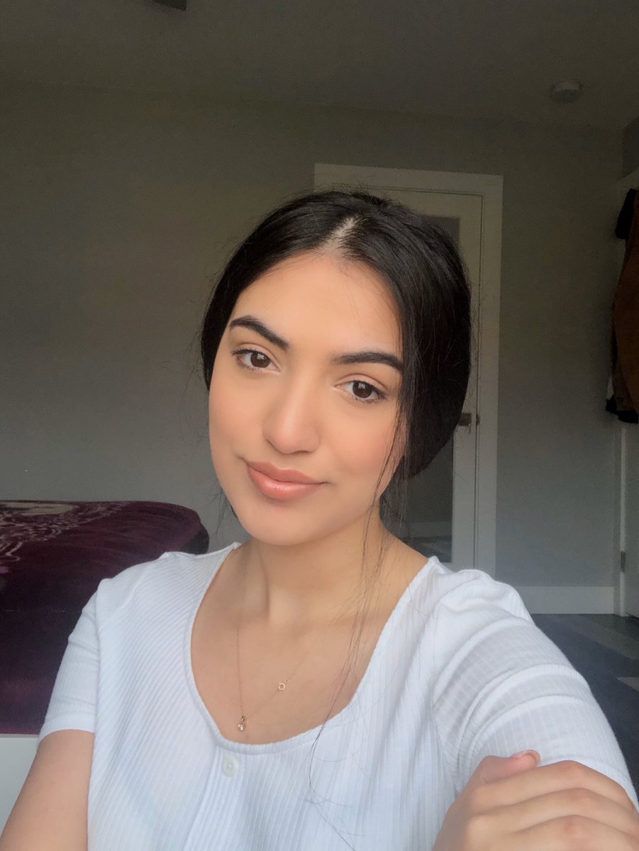 Since we’re all quarantined and bored, here’s my face 🤍