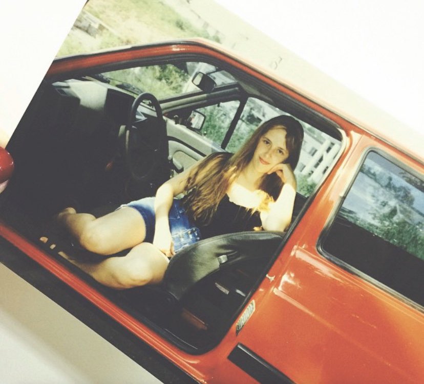 naahwhite's tweet photo. 1997 - mom / 2020 - eu 🖤 https://t.co/l5L7IsRIL2