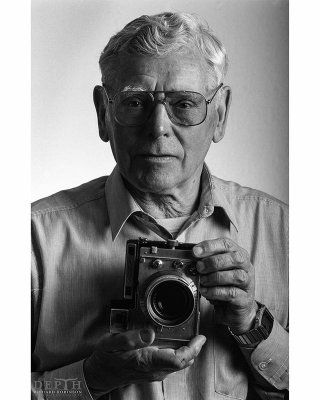 DepthNZ's tweet image. 1997 – I got my first job at the Daily Telegraph in Napier. Initially it wasn’t my attention to become a press photographer, but was lured by unlimited rolls of film and 24 hour access to a darkroom. Despite being in need of a senior photographer, one of… ift.tt/3bsunrZ