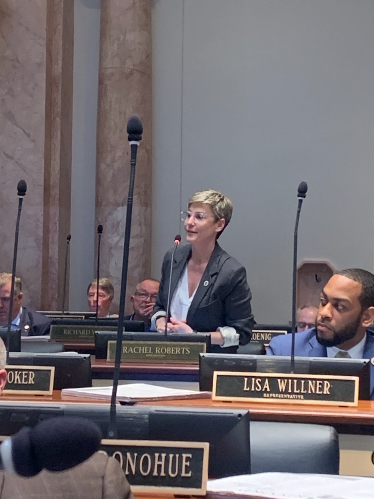 Rachel4KY's tweet image. I was honored to be selected to serve on the Conf. Committee today on SB 150, an emergency act to strengthen &amp;amp; expand Kentuckians access to health care during this crisis. I offered language in support of small businesses. It just passed with unanimous support! #kyga20