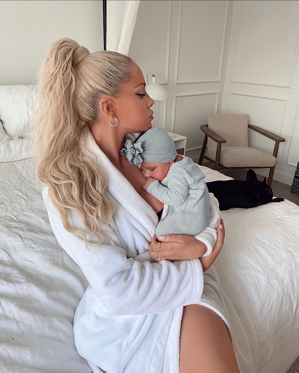 Olivia Pierson tweet media