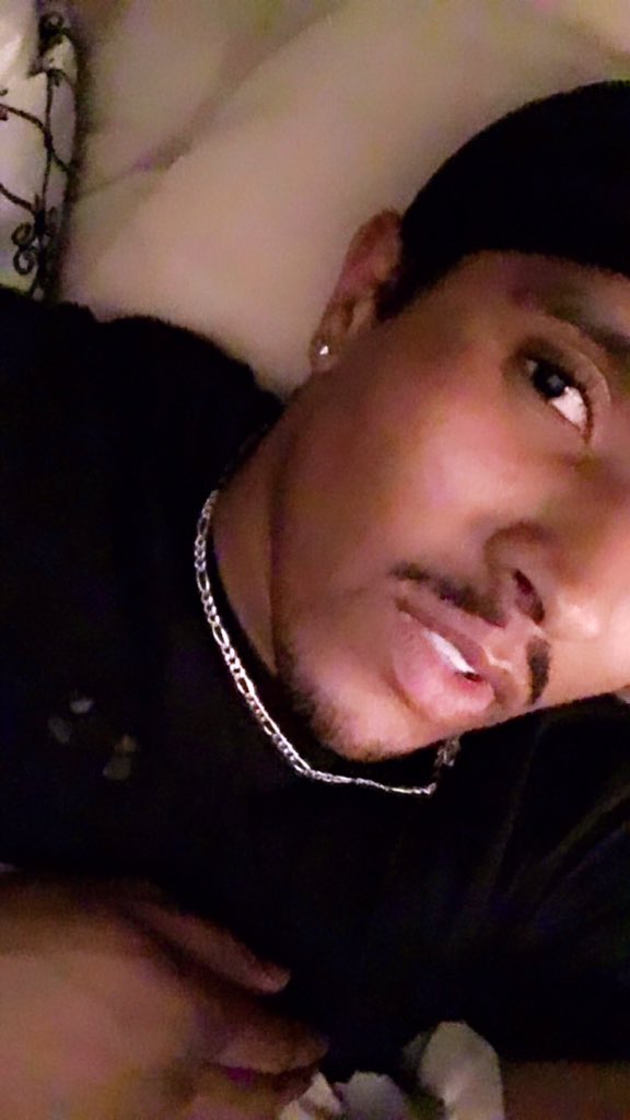 ImEddieWilliams's tweet photo. Quarantined got me sitting up in my room, like @4everBrandy, when she confessed she was a mess with a thing for you. 😜🤧🙄 https://t.co/u2E60Rfg6g
