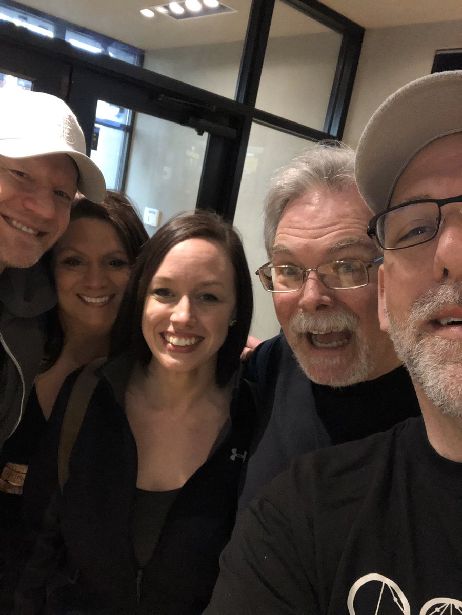 Cookinguy17's tweet photo. A year ago this morning we were in Vegas at BWW hanging with the @PowerTripKFAN Crew.  Here is to getting together soon - maybe at #RivalHouse @grandcasinoMN  Hinckley. Be well @Chris_Hawkey @SJ__sarahjane @MarkDParrish @LawyerLambert https://t.co/pIUtjlZVZx