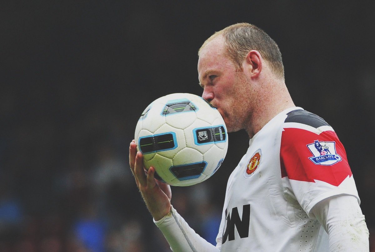 4. Wayne Rooney - 2010/1116 goals & 14 assists. Scored the goal which won us the League. Carried us to the UCL Final on his own. Scored in the Quarters, Semis and in the Final against arguably the best team ever.Finished 5th in Ballon D’or and got into the FIFPro World XI.