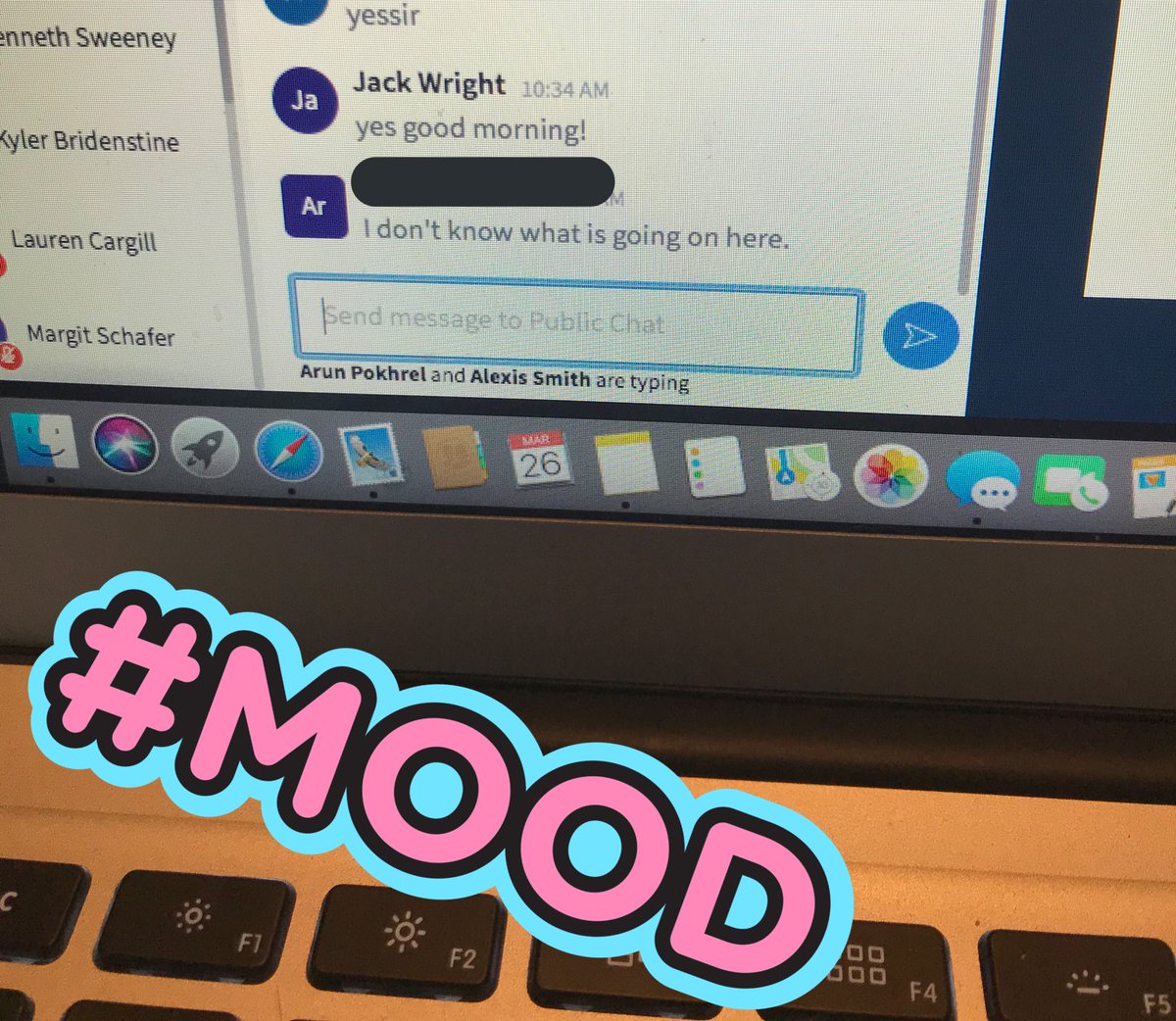 _apf10_'s tweet image. My professor during our video chat this morning had me laughing so hard. “I don’t know what is going on here” me too, me too. #onlineclassfails