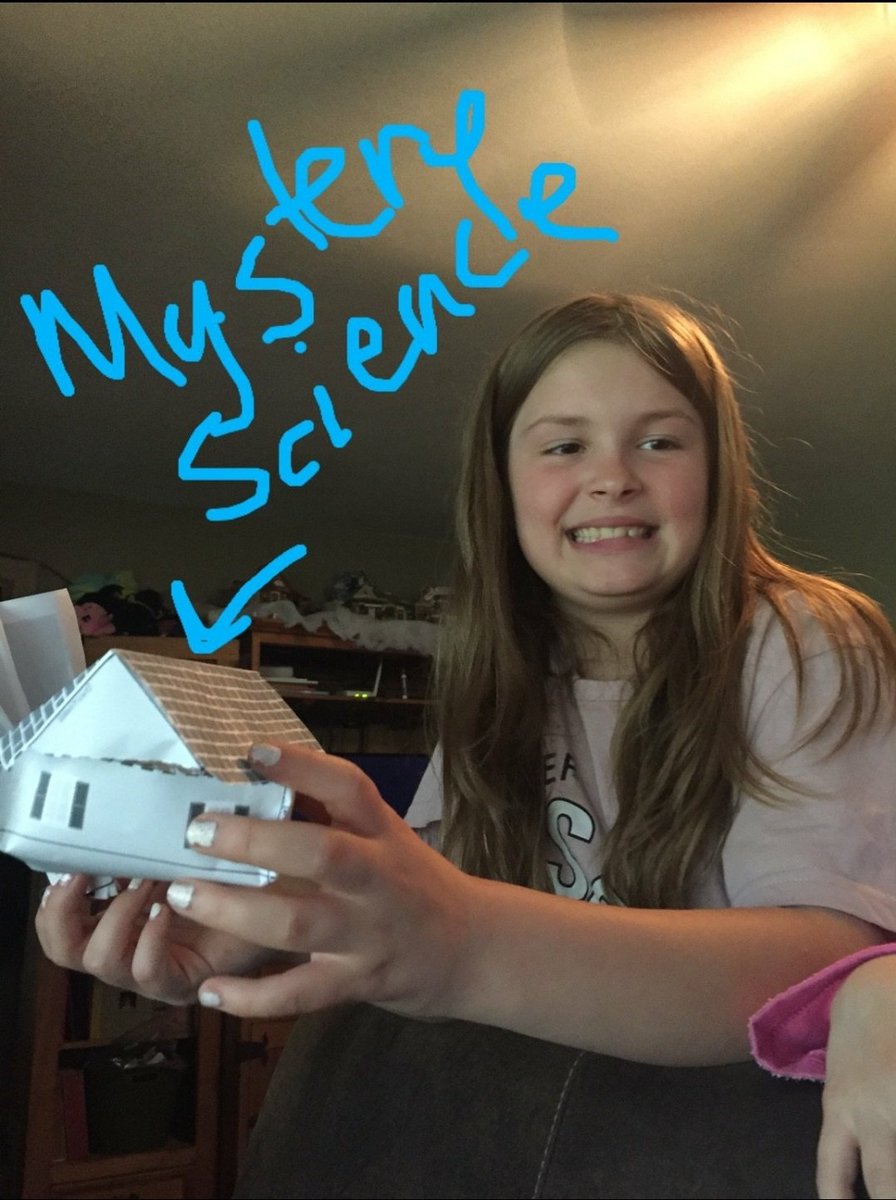 Rhinehart3rd's tweet photo. Cooper showing how she is distance learning with Mystery Science!❤❤ #SocialDistancing #distancelearning #distancelearning2020 #mysteryscience #SRVstilllearns #4teamvalley #3rdgrade https://t.co/0DAcxw96A9
