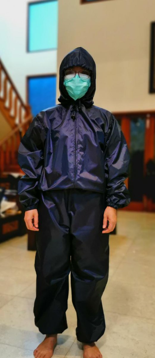 Ini dibikin oleh penjahit di Malang, Jawa Timur