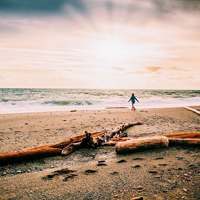 J5MM_Blog's tweet image. After two and a half years of commuting back and forth from Seattle to Island, I’ve made the decision to move *home* and stay here for good. Bye bye corporate America 👋 #finally #ittookcourage #diditforme ift.tt/2wIJRcL