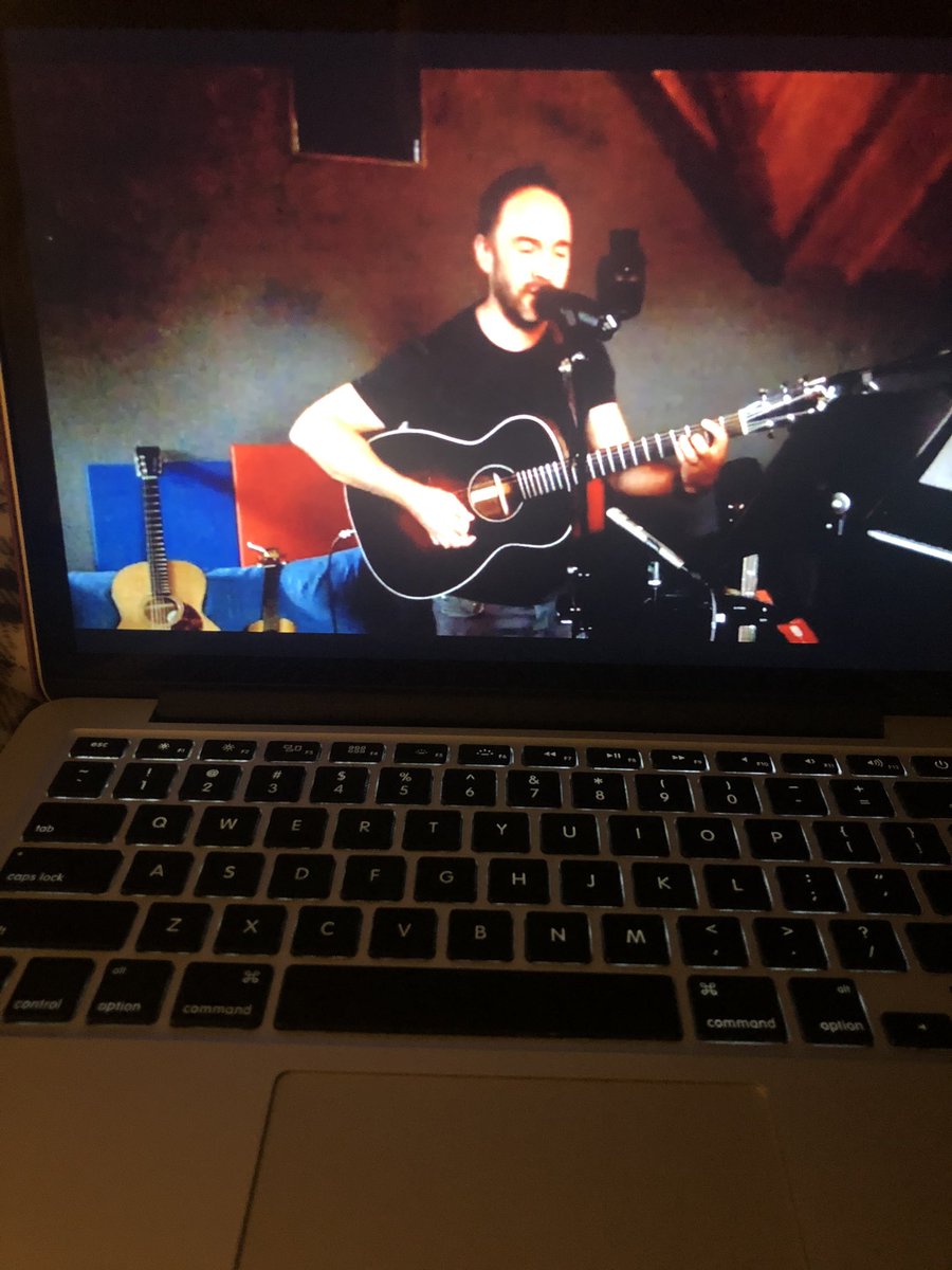 Watching a concert in my bedroom!! #DaveMatthews #PayItForwardLIVE #DMB