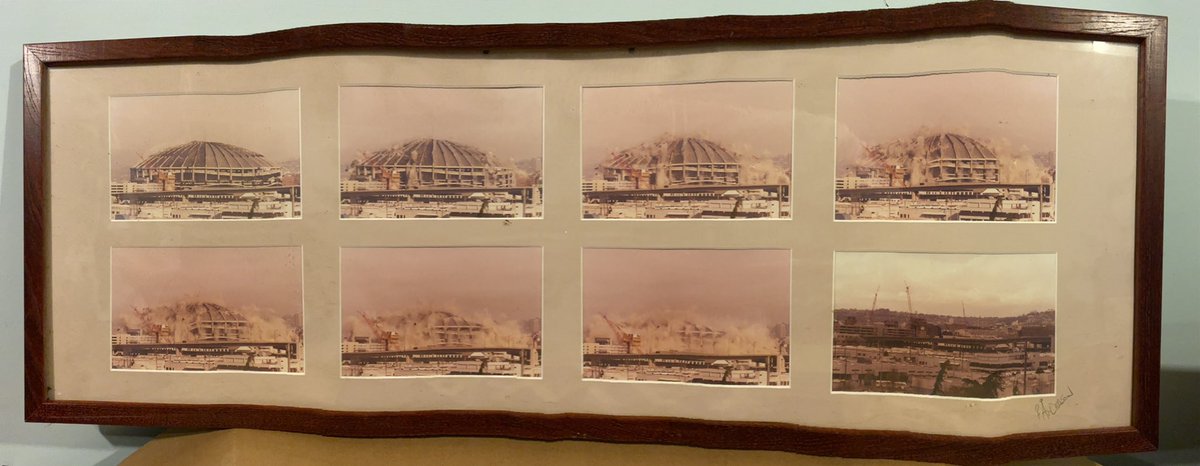 PHILIPmANDERSON's tweet image. 20 years ago today my daughter @linds_anderson and I woke up early from Sahalie, headed down the mountain and sat patiently to get this series of pictures. #KingdomeMemories