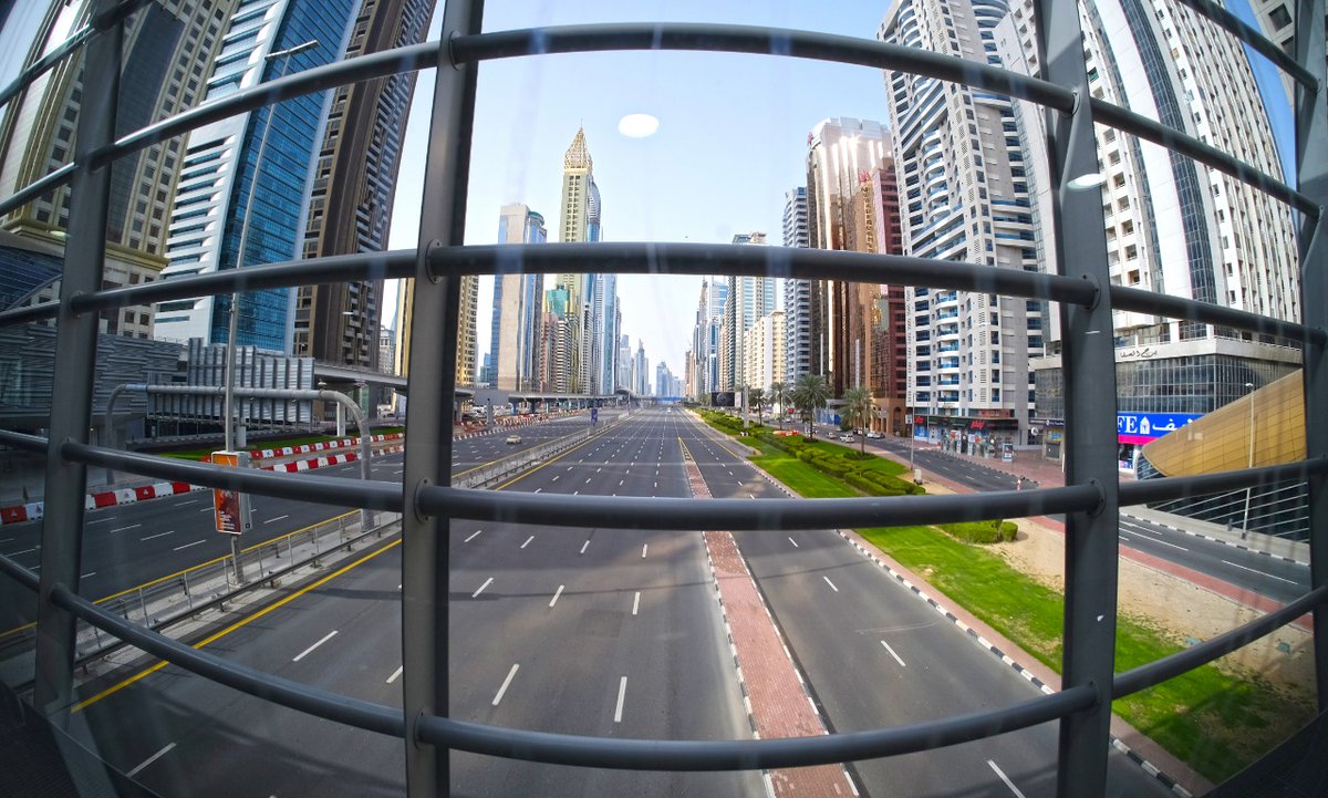 khaleejtimes's tweet photo. #Covid19: #Dubai's Sheikh Zayed Road wears a deserted look on Friday as #UAE authorities have urged the public to stay at home over this weekend to allow the national sterilisation programme to take effect. (Photos by Shihab)
https://t.co/0xlwv3AnUF
@DMunicipality @DXBMediaOffice https://t.co/3Mzdkltutm
