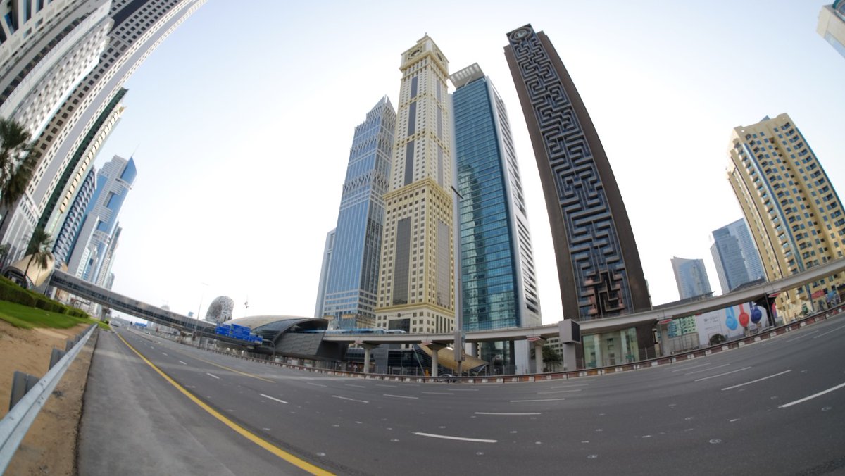 khaleejtimes's tweet photo. #Covid19: #Dubai's Sheikh Zayed Road wears a deserted look on Friday as #UAE authorities have urged the public to stay at home over this weekend to allow the national sterilisation programme to take effect. (Photos by Shihab)
https://t.co/0xlwv3AnUF
@DMunicipality @DXBMediaOffice https://t.co/3Mzdkltutm