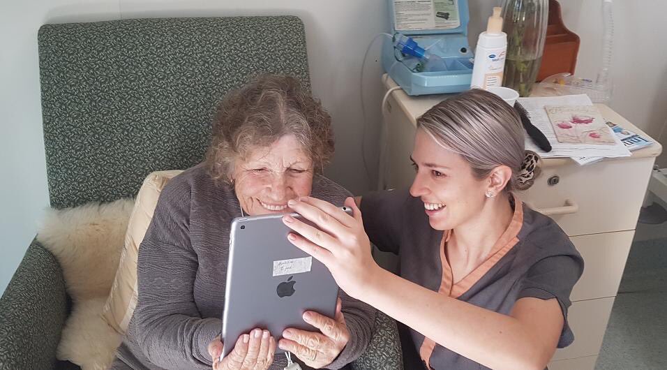 It doesn’t take much effort to get people smiling and create positive impact. An iPad ,WiFi, Facetime and a will to make a difference, allows Rachelle to assist Shirley and her family spend some quality time together - and the smiles are pretty damn contagious! This is aged care!
