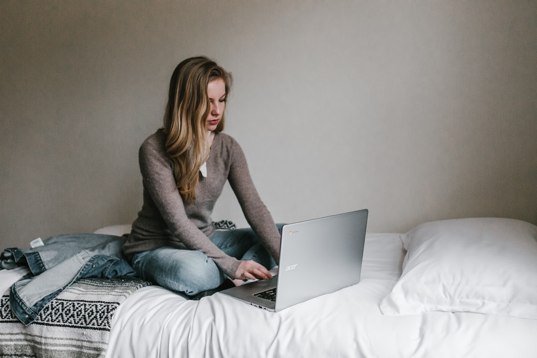 TexKings's tweet photo. Typing jobs! Do you have access to a computer &amp; internet? If you speak Czech,English, French, German, Norwegian &amp; Spanish we have the right job for you as a text chat operator - IMMEDIATE START. #hiring #motivation #Friday💯🧘‍♀️ https://t.co/pfIw1o9M41
