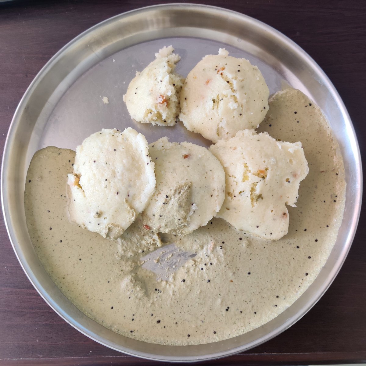  #Lockdown Day 3 - Ravi Idli and Thengai Chutney for breakfast. 