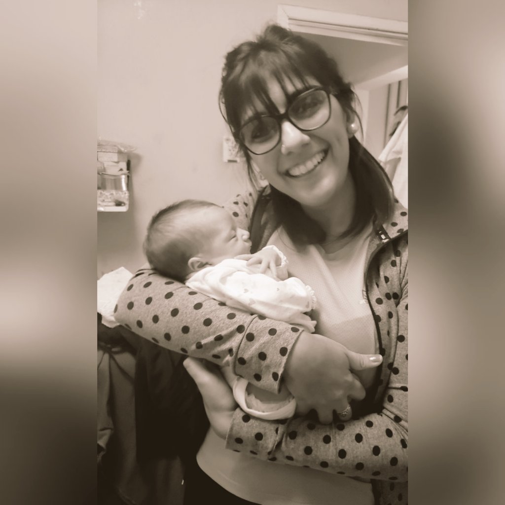 LuzMonteiroD's tweet photo. Hablame de felicidad, cuando la cara te vende así 😍 #Franccesca💜 Ojalá todo ésto pase pronto y podamos disfrutarte!!!! Muchas gracias @FlorenciaIBok y Tomi 🥰🥰🥰 https://t.co/ydOQWX6Gfz
