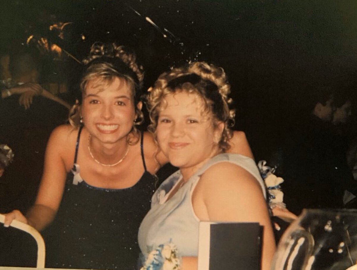 cassidy_taylor6's tweet photo. Throwback Thursday! Prom of 99’ #PHSVirtualSW @PowellHSRen https://t.co/VzNEkIZ0OV