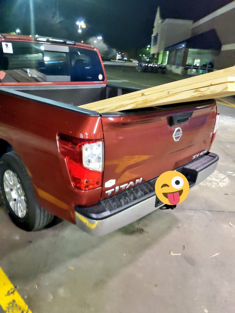 p_thompson76's tweet image. Quarantine and build is about to commence this weekend for my daughters new floating bed!!!!! #girldad #buildbig #shedreamsitibuildit #spoiledteenager